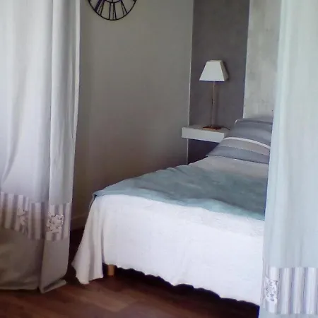 Apartamento Les Sables-d'olonne, 1 Piece, 4 Personnes - Fr-1-325-60