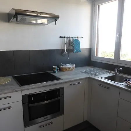 Apartamento Les Sables-d'olonne, 1 Piece, 4 Personnes - Fr-1-325-60